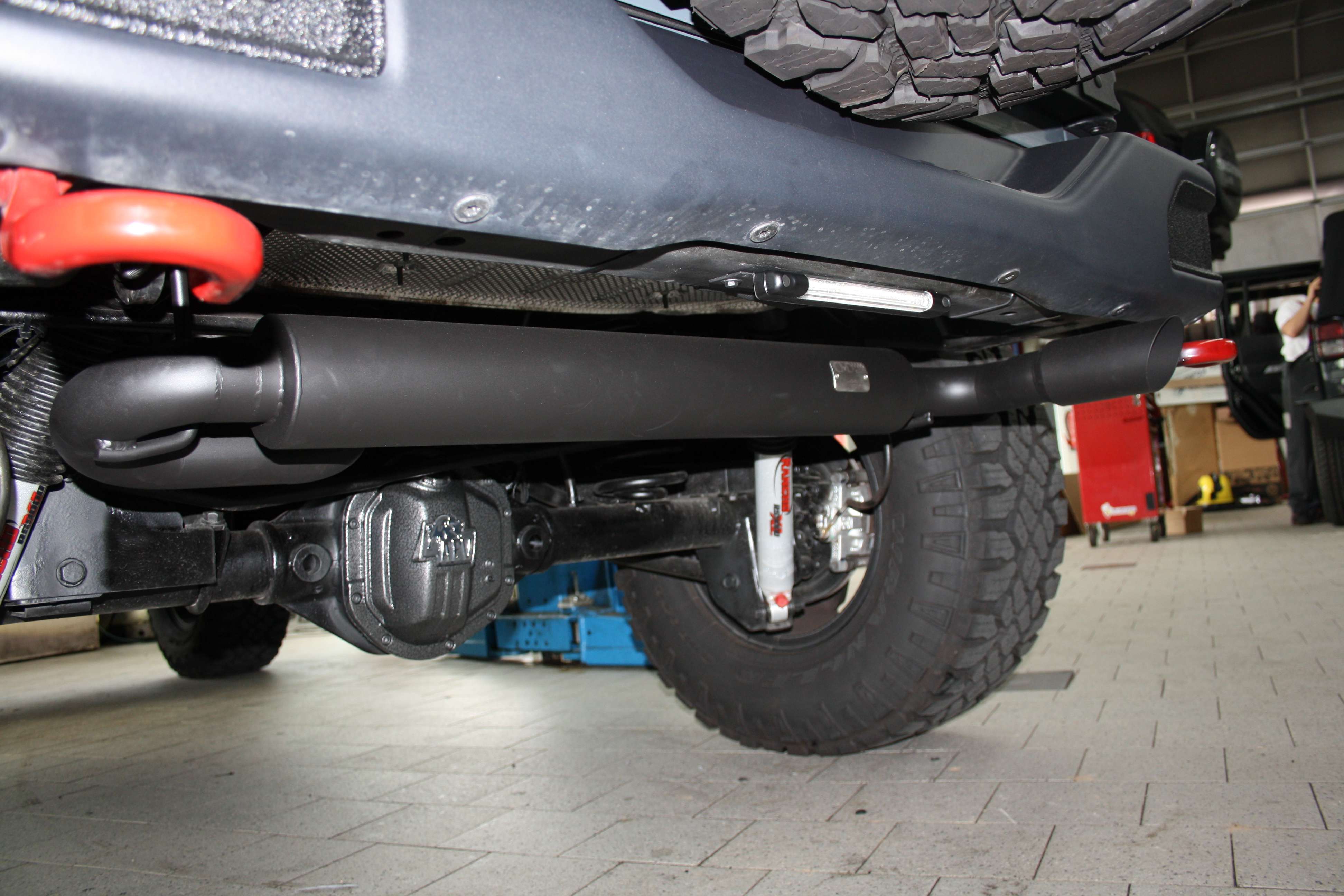 Penzkofer Auspuff schwarz Jeep Wrangler