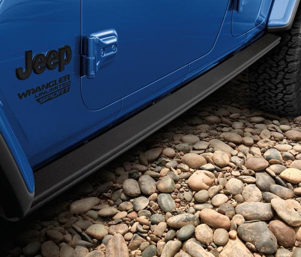 MOPAR - Rock Rails Trittbrett mit Scheuerleiste für Wrangler JL 2D / 4D